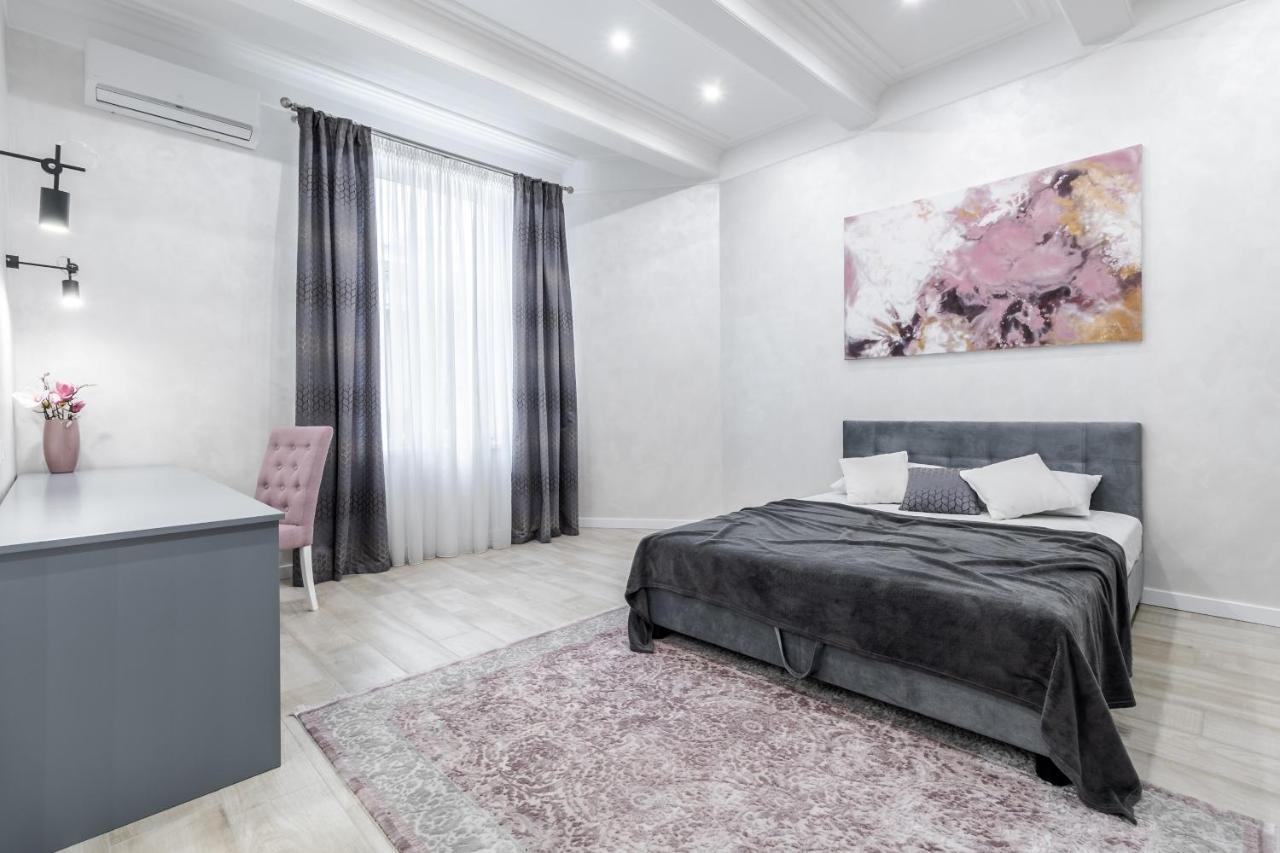 Inshiapartments On Lysenka Str Lviv Exterior photo